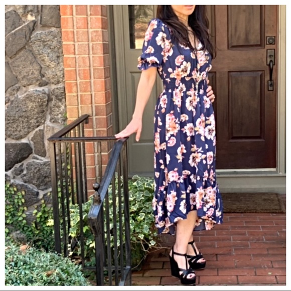 ✨LAST ONEAbsolutely gorgeous floral high low dress - Picture 4 of 8